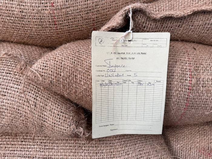 06. Grading and documents — Moyica Coffee
